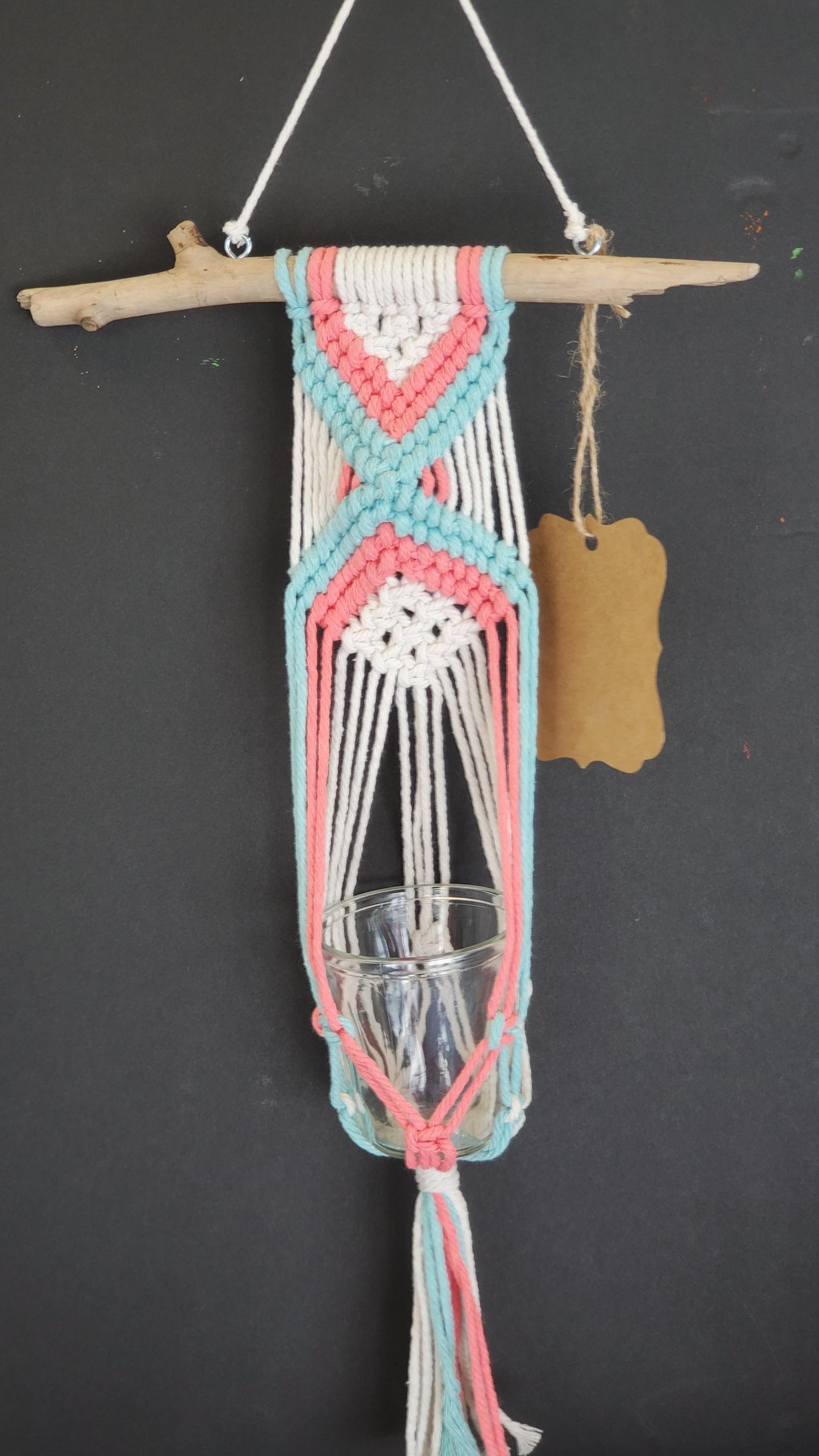 Macramé suspendu décoratif avec contenant en verre