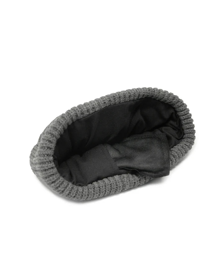 Tuque de ville isolée à l'asclépiade