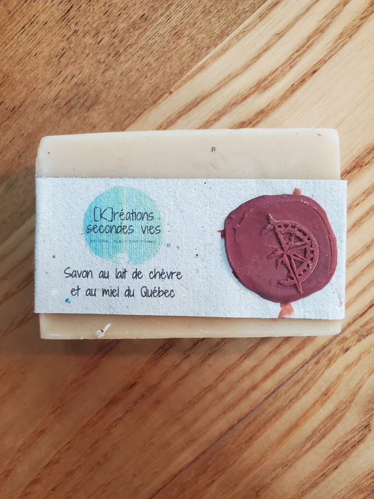 Savon Lait de chèvre et miel du Québec