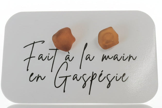 Puces d'oreilles verre de mer – Laetitia Jeanne