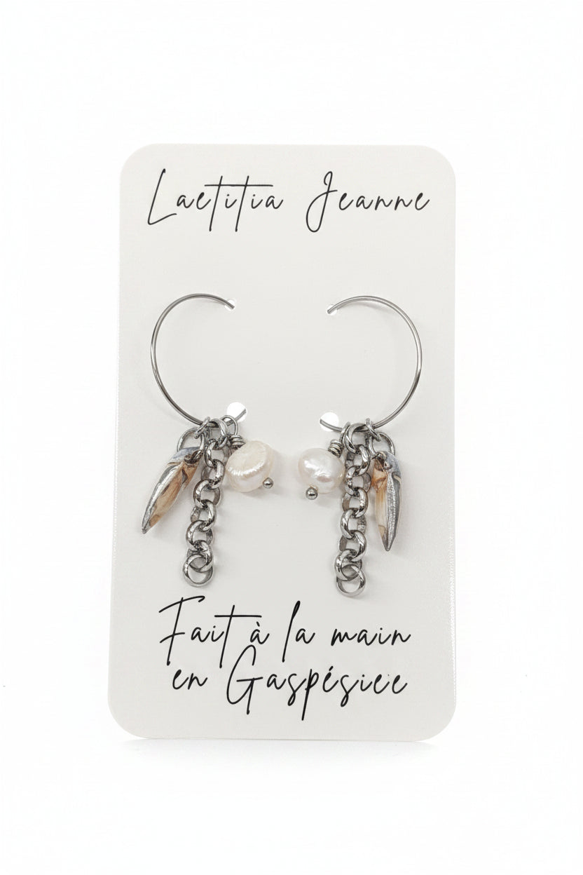 Boucles d’oreilles de la mer avec chaînette et perle d'eau douce – Laetitia Jeanne