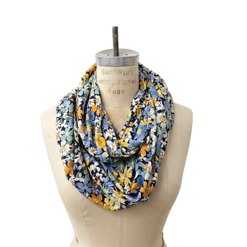 Foulard avec pochette intégrée