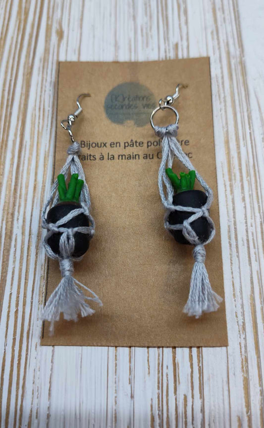 Boucles d'oreilles plante et macramé