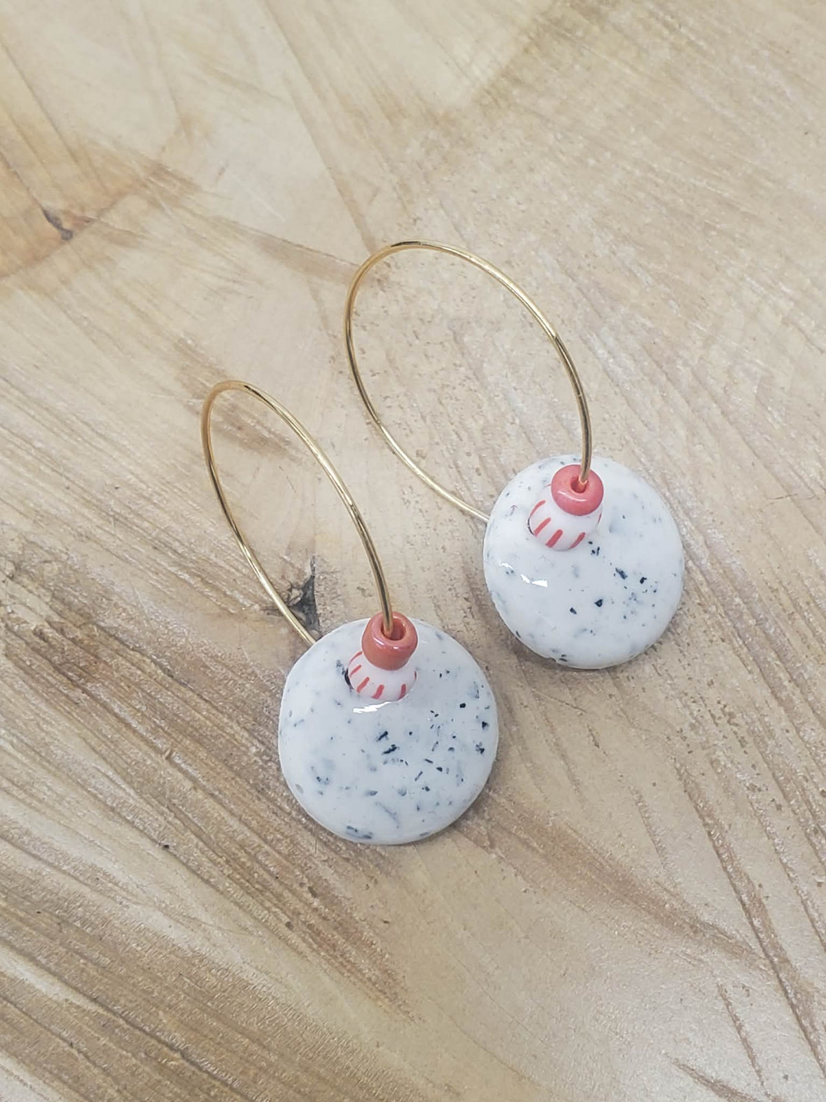Boucles d'oreilles créoles terrazzo
