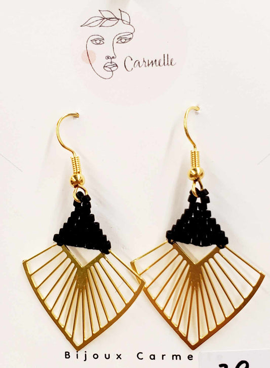Boucles d’oreilles inspirées de la nature en perle de verre